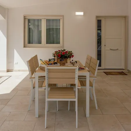 Casa Vacanze Villa Maemi Maruggio Exterior photo